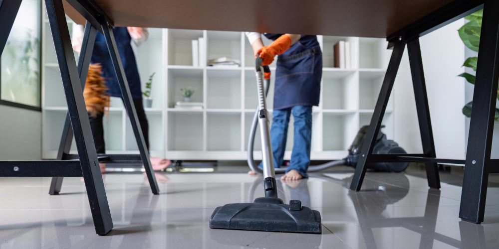 Outsourcing Cleaning Service Profesional Jakarta Timur - BINCare