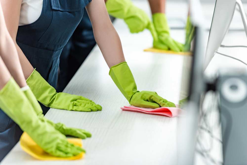 Outsourcing Cleaning Service Profesional Surabaya - BINCare