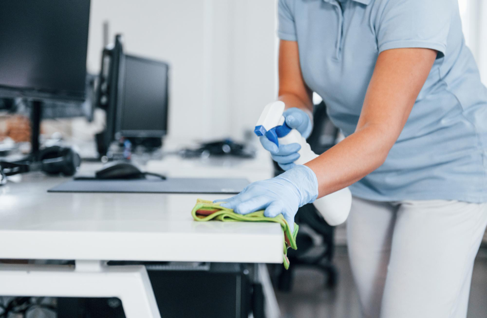 Vendor Outsourcing Cleaning Service Terbaik BSD City - BINCare